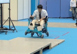 robotic-wheelchair-1